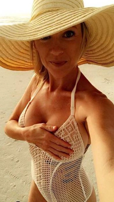 Дівчата в відвертих нарядах (40 фото) – фото 31