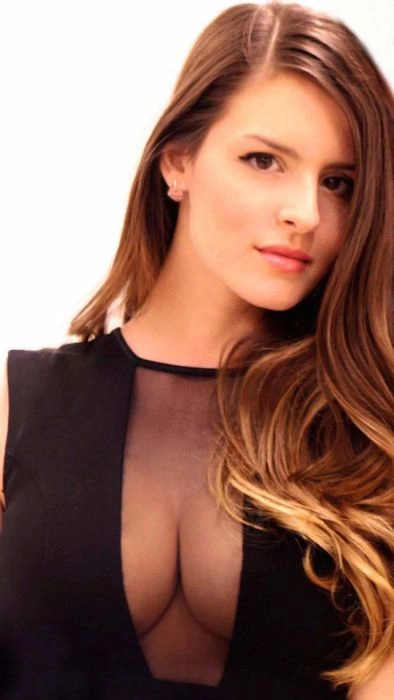 Дівчата в відвертих нарядах (40 фото) – фото 34