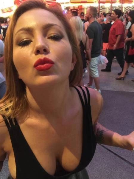 Дівчата, яким важко дивитися у вічі (57 фото) – фото 29