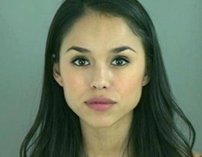 Магнітики симпатичних злочинок (14 фото) – фото 10