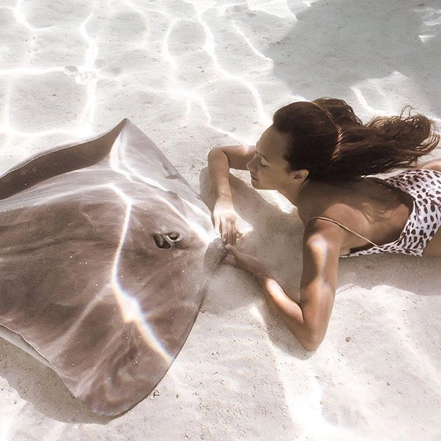 Чарівна модель Рава Рей, відома як "Королева скейтбордінгу" (39 фото) – фото 1