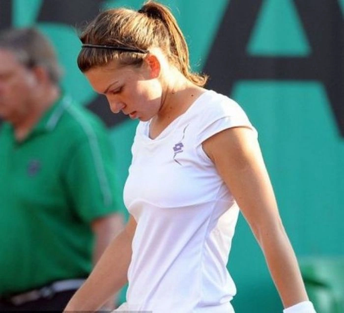 Знаменитості, які зменшили груди (47 фото) – фото 25