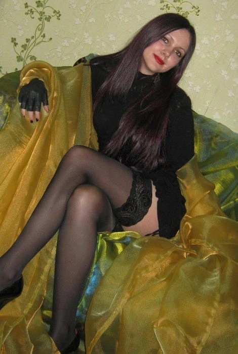 Дівчата фотографуються в затишній домашній обстановці (48 фото) – фото 22