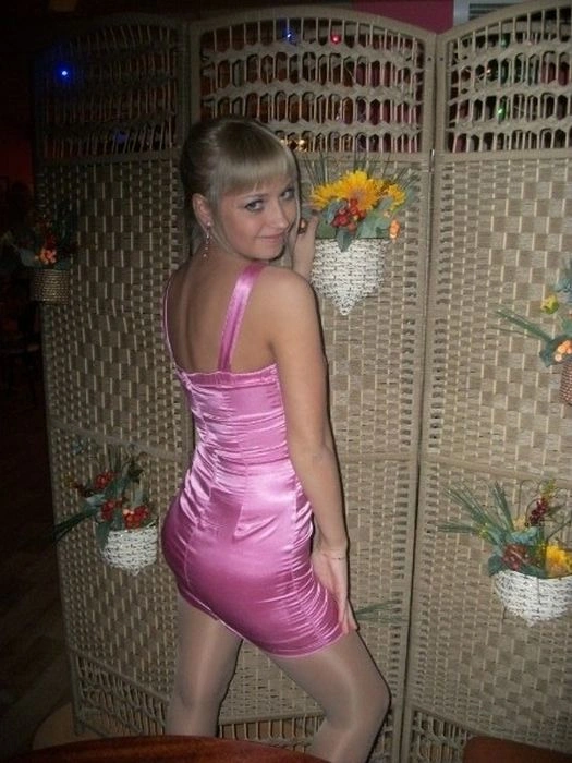 Симпатичні дівчата, які люблять фотографуватися вдома (48 фото) – фото 8