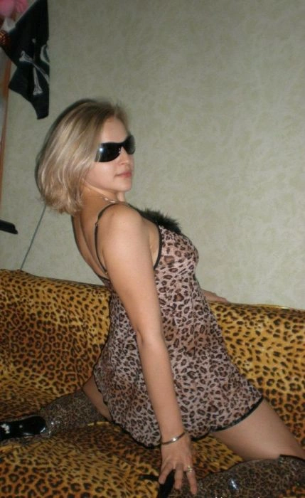 Симпатичні дівчата, які люблять фотографуватися вдома (48 фото) – фото 10