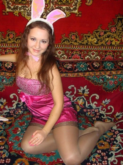 Симпатичні дівчата, які люблять фотографуватися вдома (48 фото) – фото 17