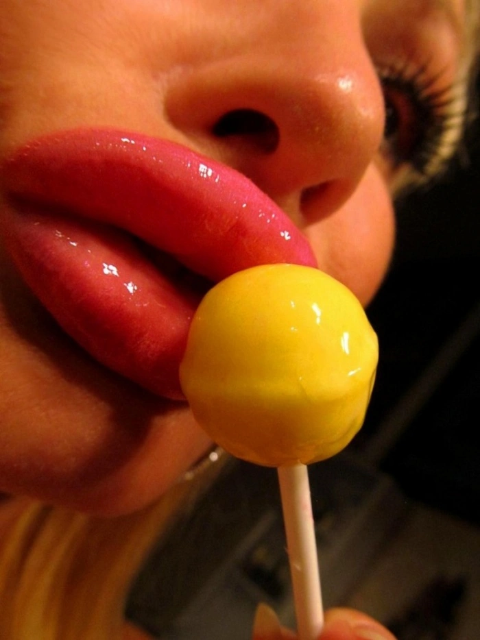 Прихильниця пластичної хірургії Вікторія Уайлд отримала новий п'ятий елемент (21 фото) – фото 10