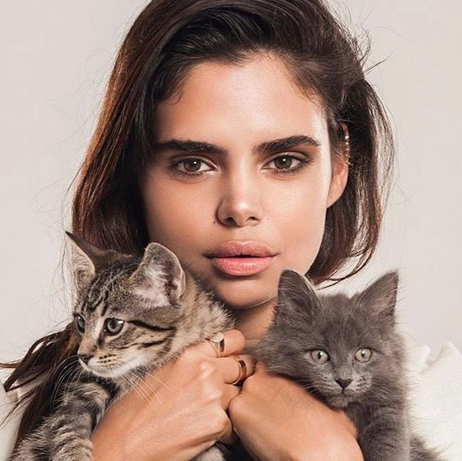 Красиві дівчата з різних куточків світу (20 фото) – фото 20