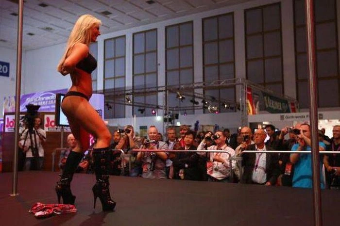 Смішні дівчата. Частина 58 (68 фото) – фото 38