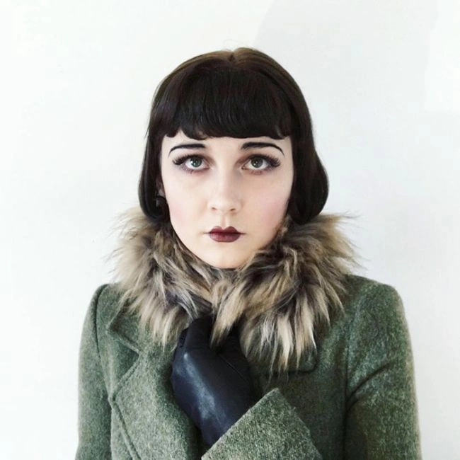 Аннеліс Франсін - 17-річна дівчина, яка може перетворитися на будь-яку красуню минулого (30 фото) – фото 3