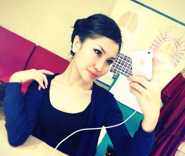 Гарні казашки на фото з соцмереж (37 фото) – фото 8