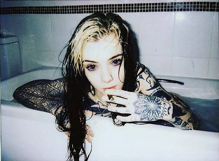 Дівчина, яка дуже любить модифікувати своє тіло (23 фото) – фото 8