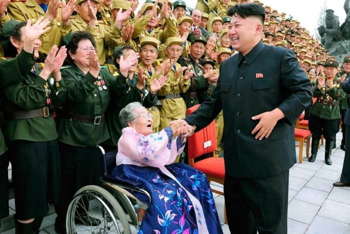 Дівчата Північної Кореї (29 фото) – фото 24