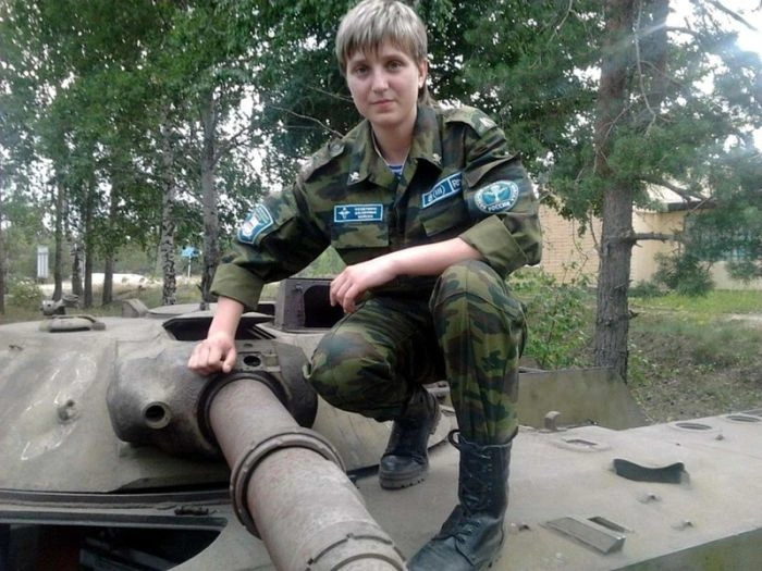 Чарівні дівчата у рядах ВДВ (34 фото) – фото 7