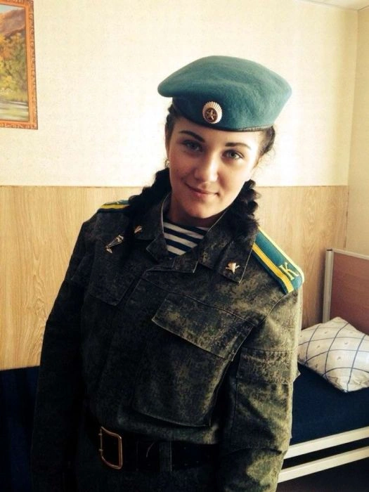 Чарівні дівчата у рядах ВДВ (34 фото) – фото 22