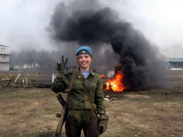 Чарівні дівчата у рядах ВДВ (34 фото) – фото 29