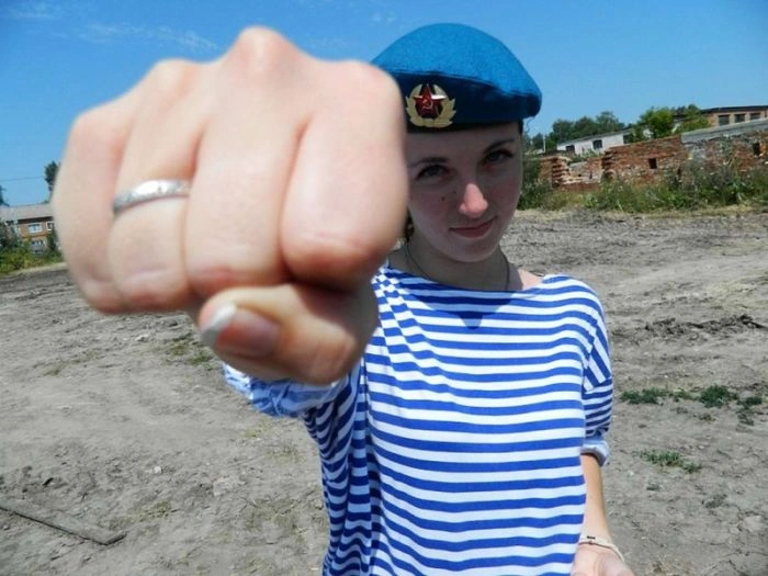 Чарівні дівчата у рядах ВДВ (34 фото) – фото 33