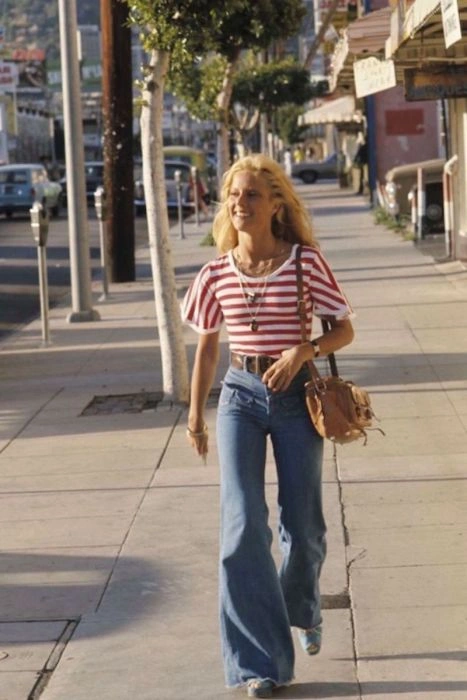 Сексуальні костюми дівчат з 70-х (24 фото) – фото 14