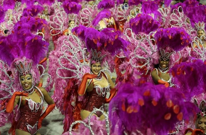 У Бразилії розпочався карнавал самби (28 фото) – фото 21