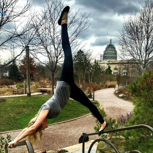 Підбірка фото гнучких дівчат (64 фото)