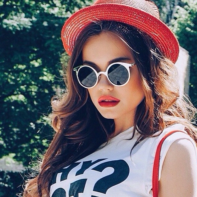 Тверчанку Ассоль Васильєву назвали двійником актриси Анджеліни Джолі (30 фото) – фото 25