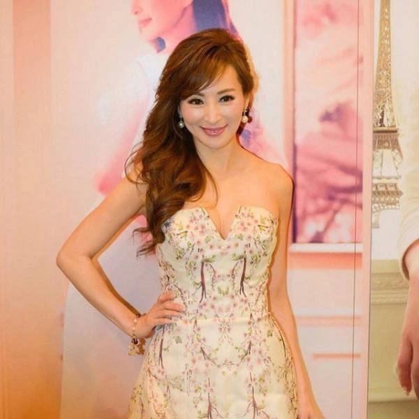 Вгадайте вік дівчини на цьому фото (28 фото) – фото 10