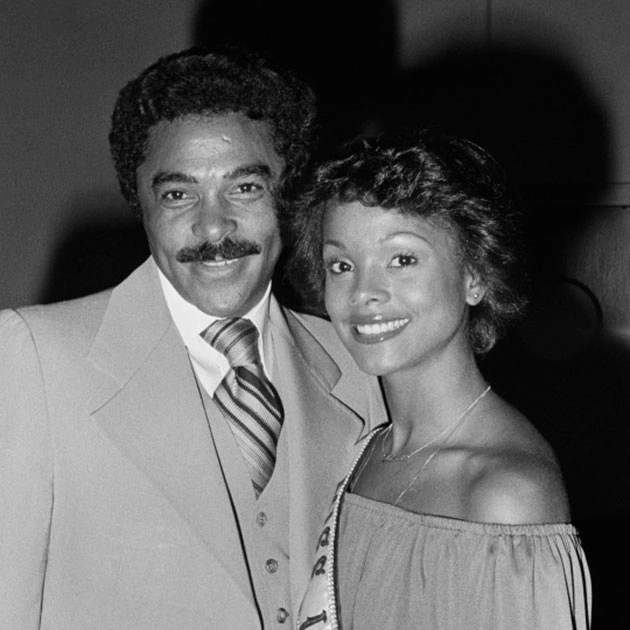 Як змінювалися ідеали краси на прикладі переможниць конкурсу "Міс Всесвіт" (63 фото) – фото 26