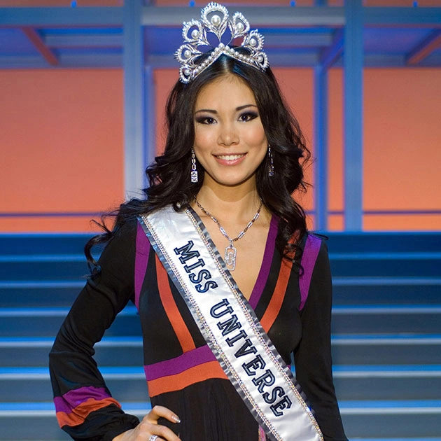 Як змінювалися ідеали краси на прикладі переможниць конкурсу "Міс Всесвіт" (63 фото) – фото 56