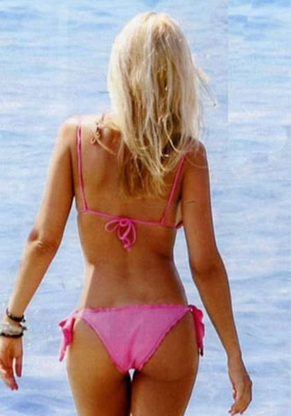 Олена Рапті - найбільш привабливий член грецького парламенту (22 фото) – фото 11