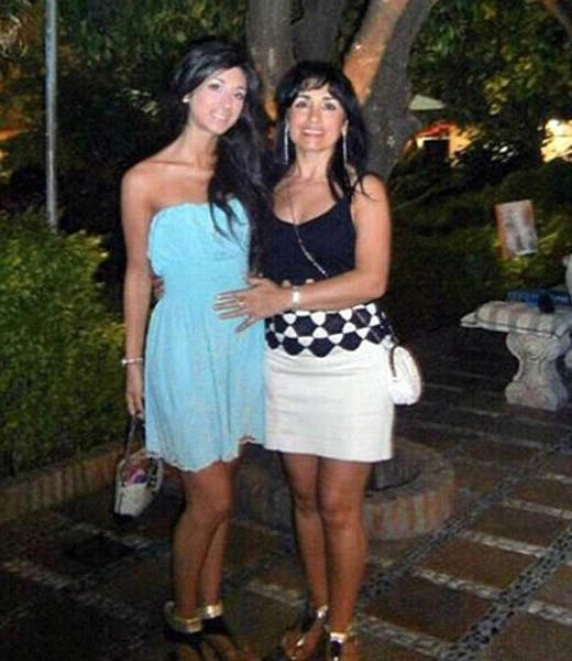 Дівчина подолала анорексію і захопилась бодібілдінгом (26 фото) – фото 5