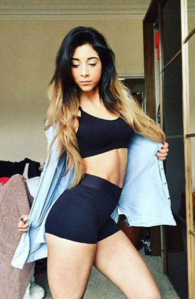 Дівчина подолала анорексію і захопилась бодібілдінгом (26 фото) – фото 14