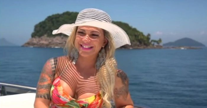 Бразильське реаліті-шоу з одним хлопцем, однією дівчиною та дев'ятьма трансгендерами (11 фото + відео) – фото 1