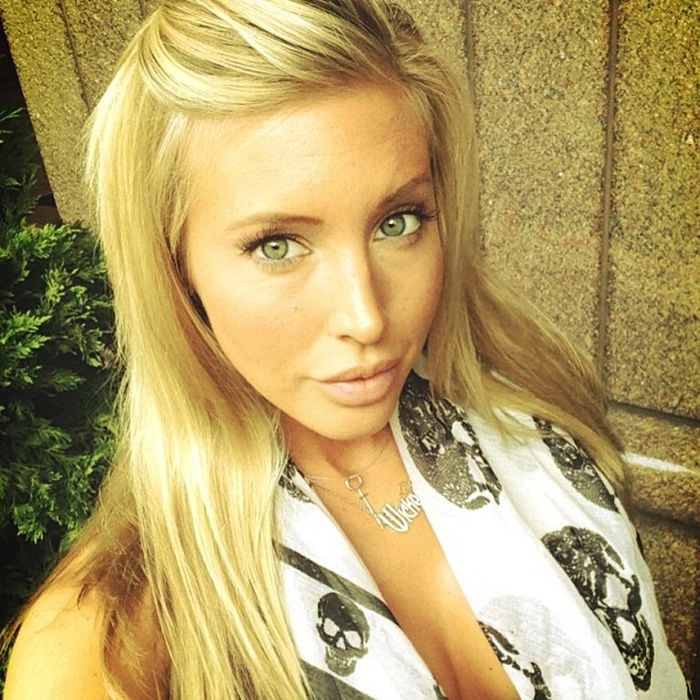 Фото порноактрис поза кадром (76 фото) – фото 59