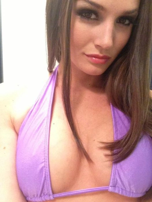 Фото порноактрис поза кадром (76 фото) – фото 74