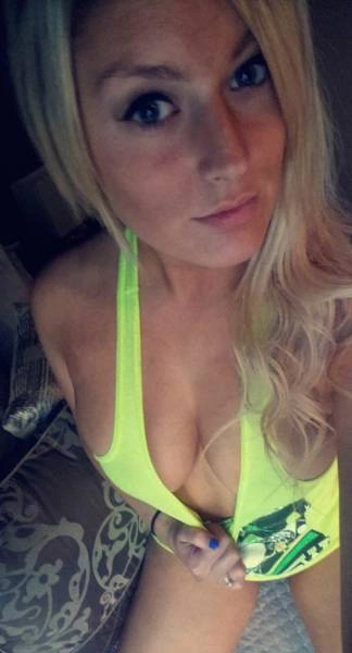 Дівчата, яким важко дивитися у вічі (59 фото) – фото 6