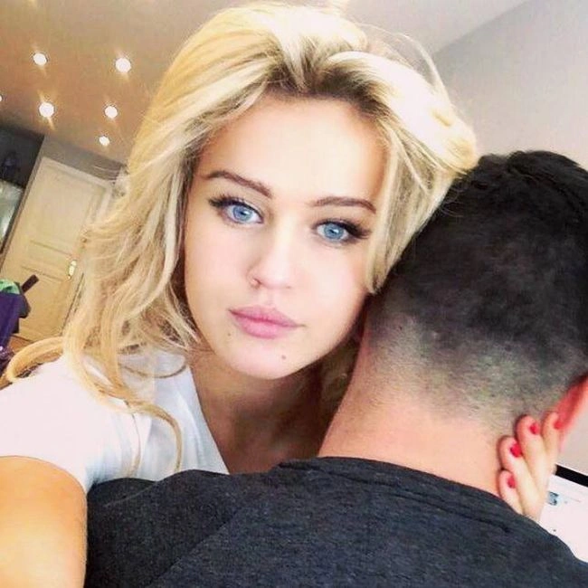 Чарівна дублерша Емілії Кларк (Дейенеріс Таргаріен) у серіалі "Гра престолів" (30 фото) – фото 18