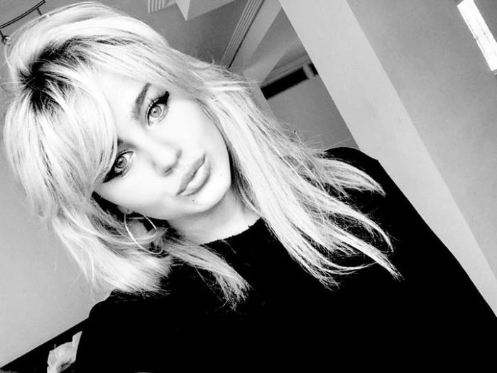 Чарівна дублерша Емілії Кларк (Дейенеріс Таргаріен) у серіалі "Гра престолів" (30 фото) – фото 25