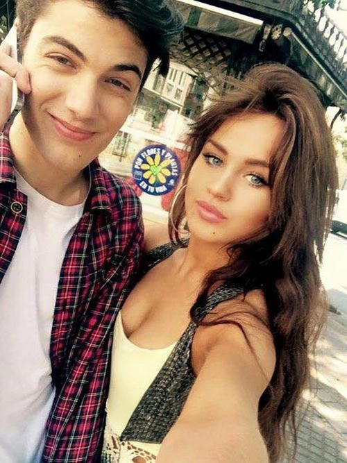 Чарівна дублерша Емілії Кларк (Дейенеріс Таргаріен) у серіалі "Гра престолів" (30 фото) – фото 26