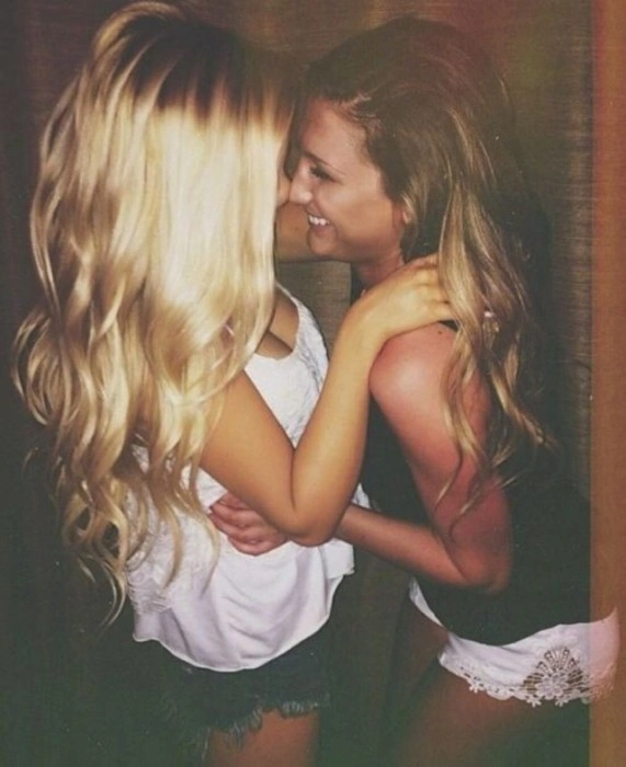 Поцілунки дівчат (22 фото) – фото 21