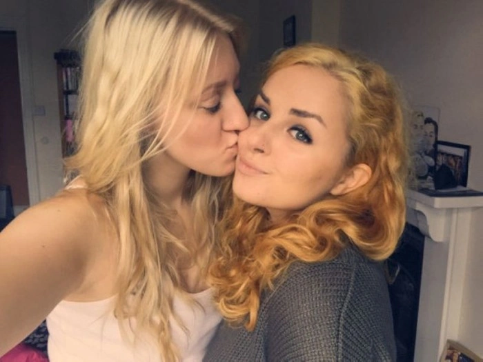 Поцілунки дівчат (22 фото) – фото 22