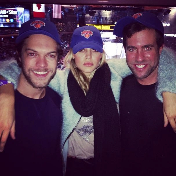 Новою дівчиною Леонардо Ді Капріо стала модель знову (30 фото) – фото 11