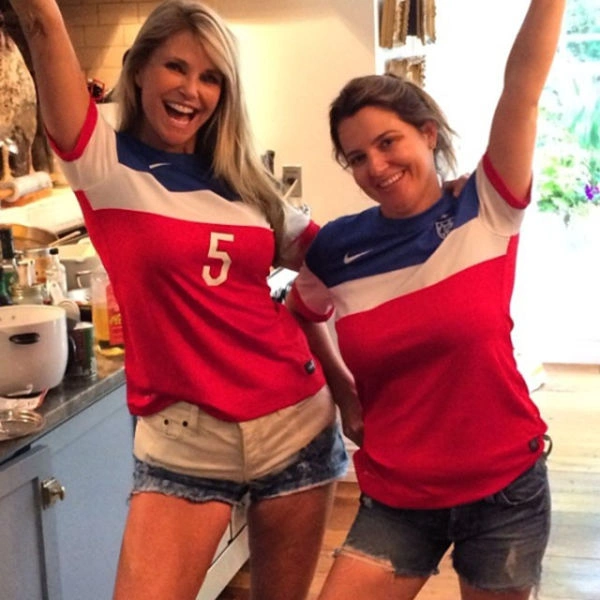 Вгадайте, скільки років цій дівчині (25 фото) – фото 3