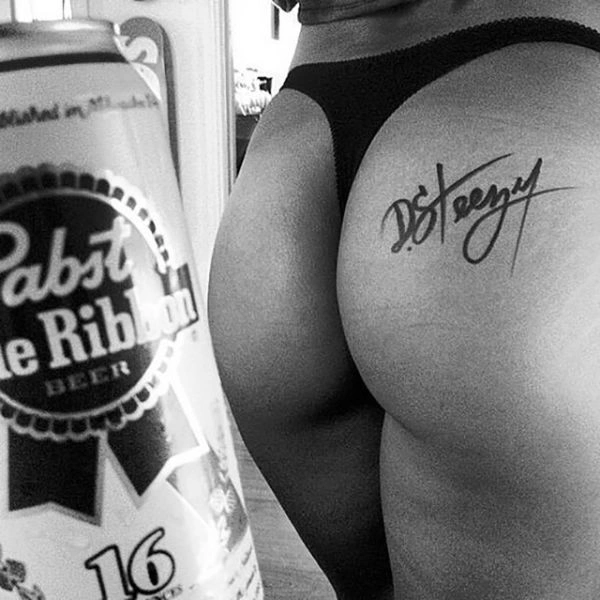 Сексуальні сідниці струнких дівчат (72 фото) – фото 47