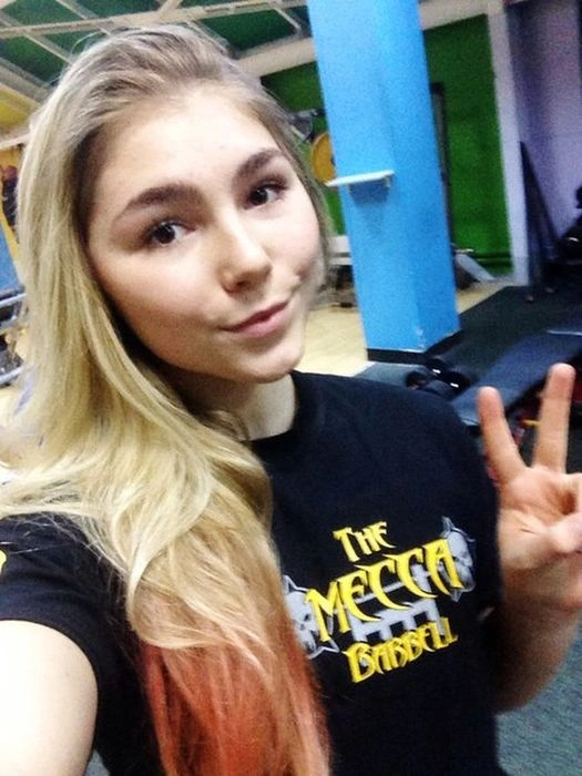 15-річна росіянка підняла штангу вагою 145 кг (25 фото) – фото 25