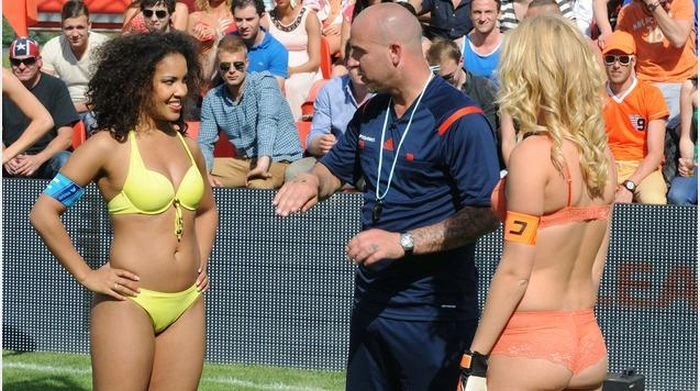 Чемпіонат світу з футболу у нижній білизні (24 фото) – фото 20