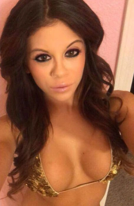 Сексуальні офіціантки в бікіні (43 фото) – фото 5