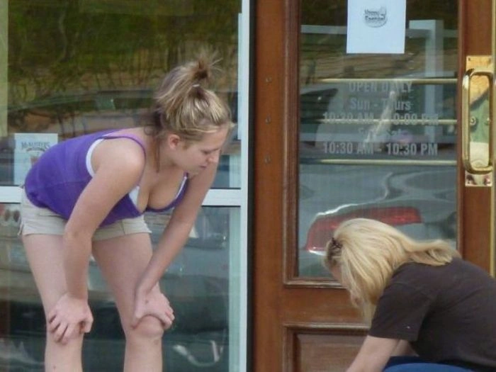 Дівчата з великими грудьми та красивим декольте (42 фото) – фото 22