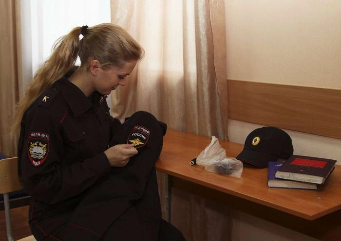 Які дівчата працюють в російській поліції (40 фото) – фото 19