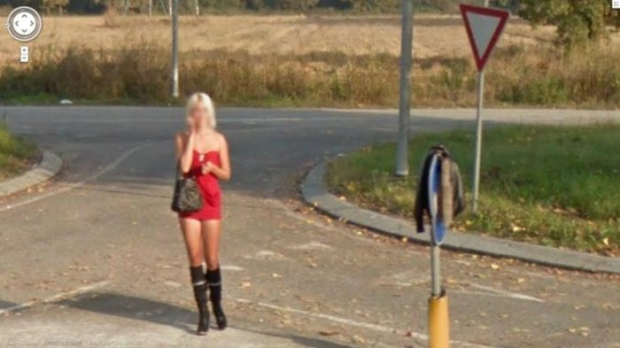 Дівчата на Google Street View (39 фото) – фото 2