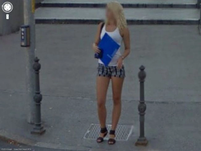 Дівчата на Google Street View (39 фото) – фото 31